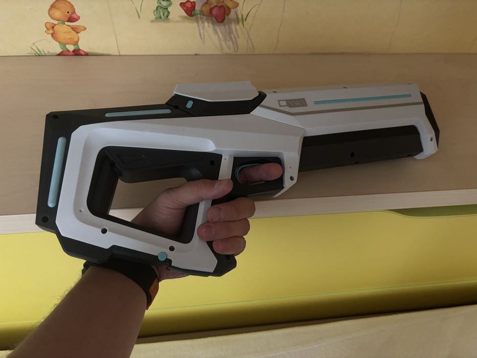 Водяний електричний пістолет