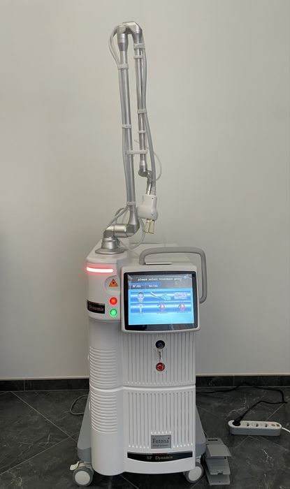 Фракційний СО2 лазер для шліфування шкіри та гінекологічних процедур