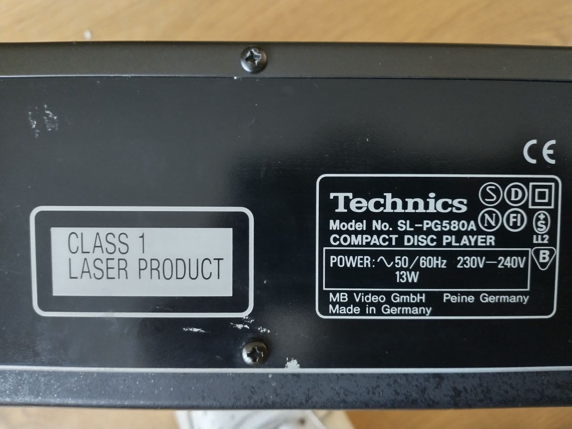 Technics compact disc player SL-PG580A
