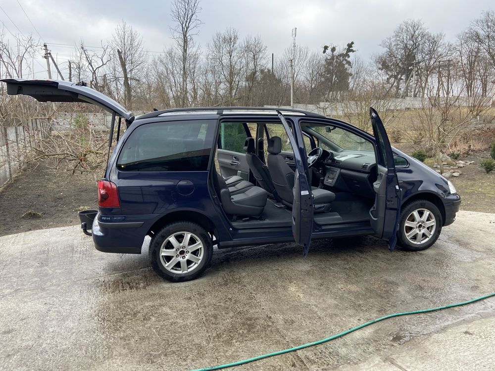 Volkswagen Sharan 2.0TDI авто для зсу