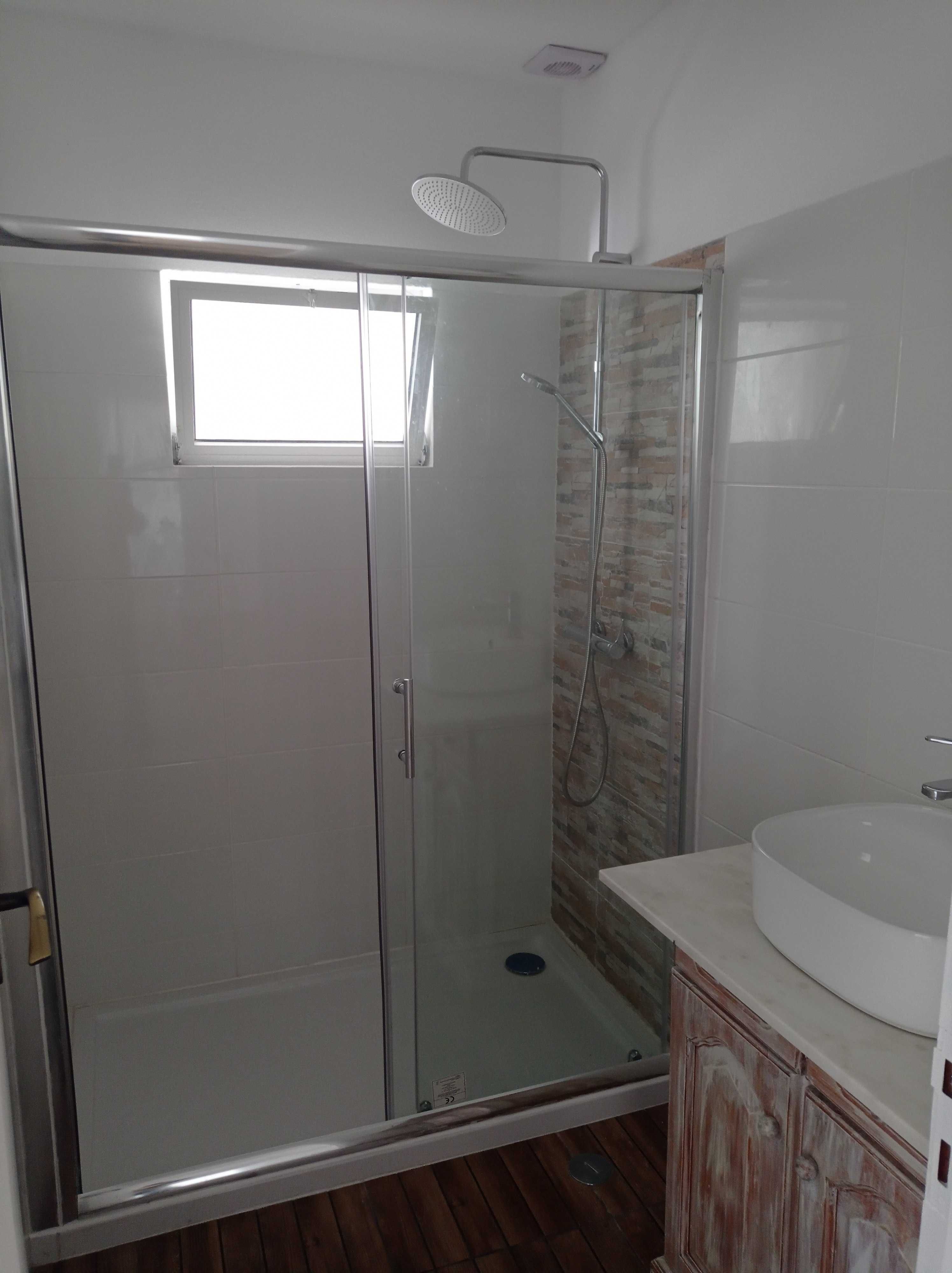 90m2 - Casa renovada 2024 – ar condicionado – aluguer anual