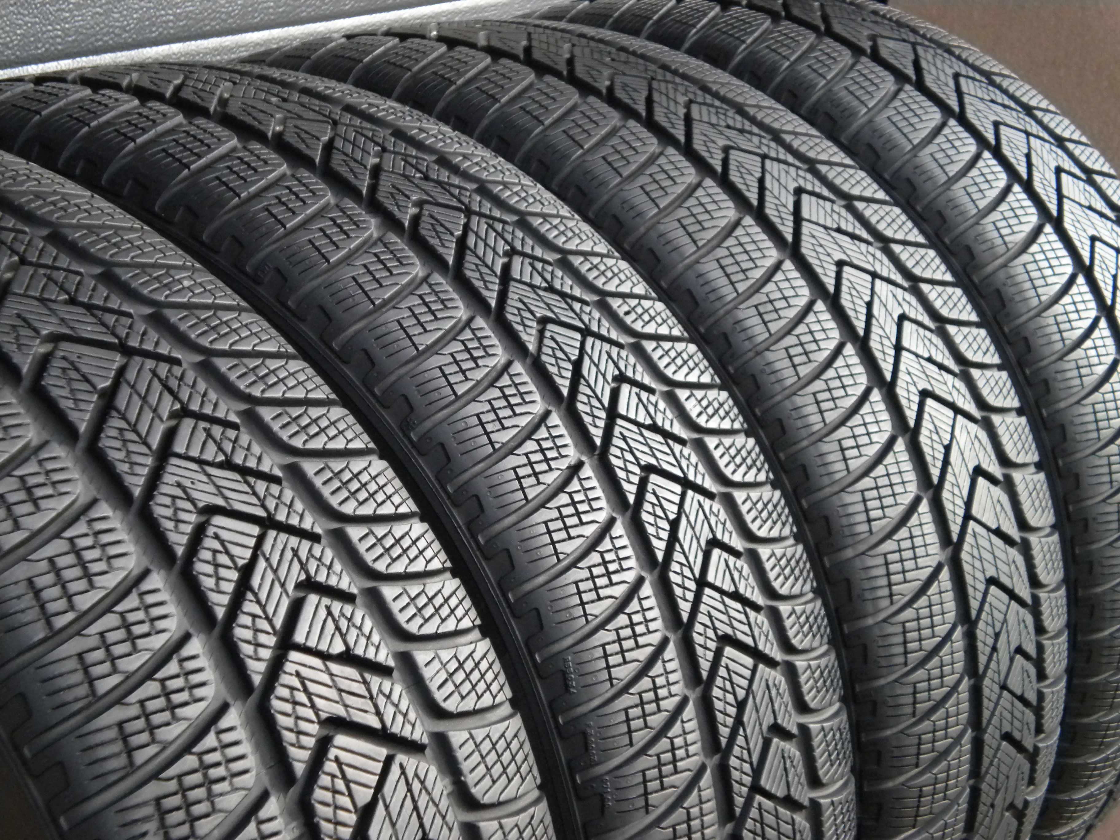 4x Opony zimowe Pirelli Scorpion Winter MO 2x 235/55r19 + 2x 255/50r19