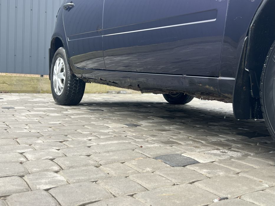 Продам ВАЗ Калина.