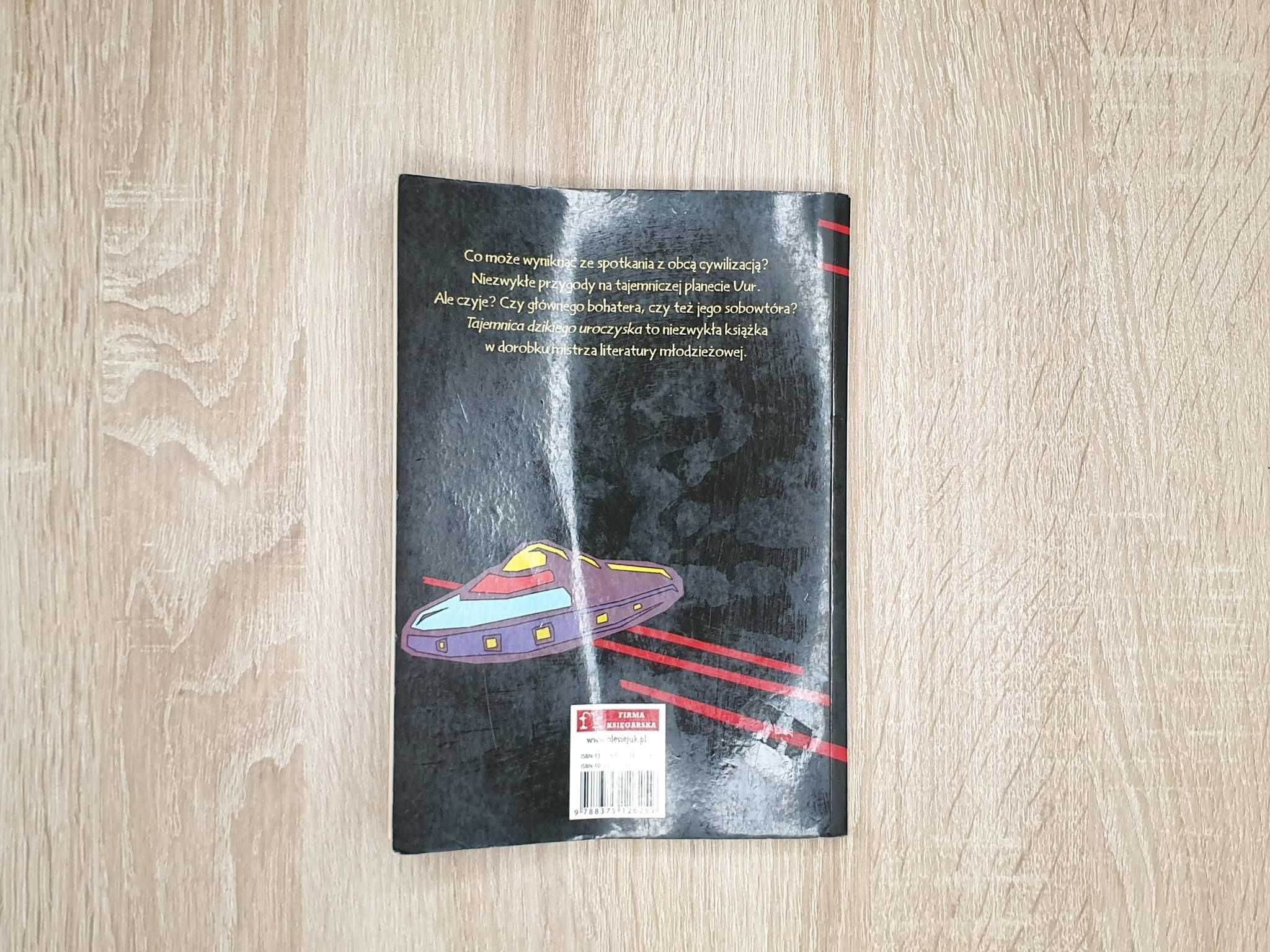 Książka Tajemnice dzikiego uroczyska Edmund Niziurski
