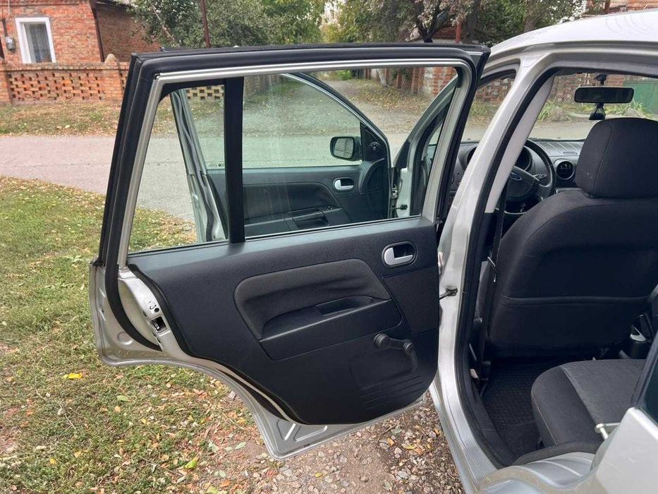 Ford Fusion 2004