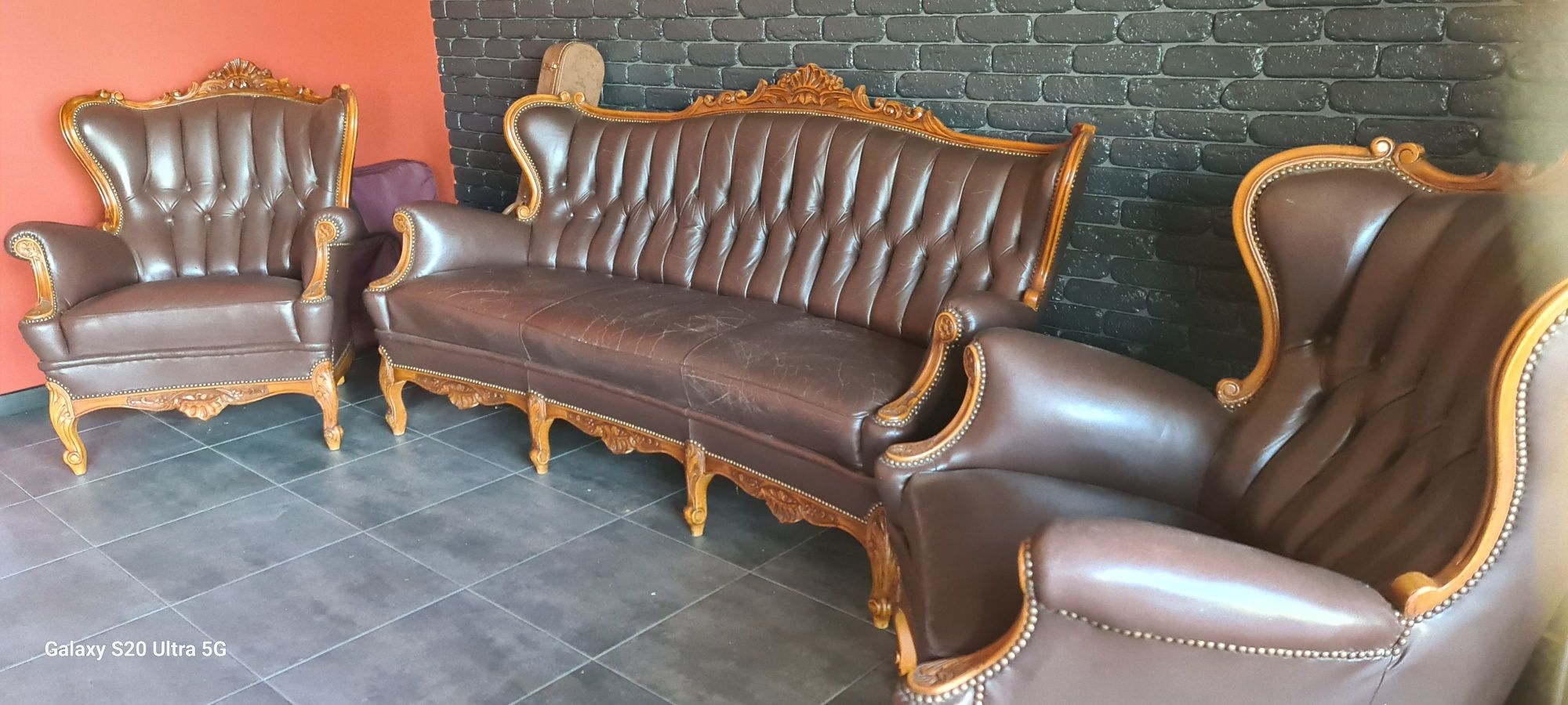 Кожаный диван + 2 кресло барокко