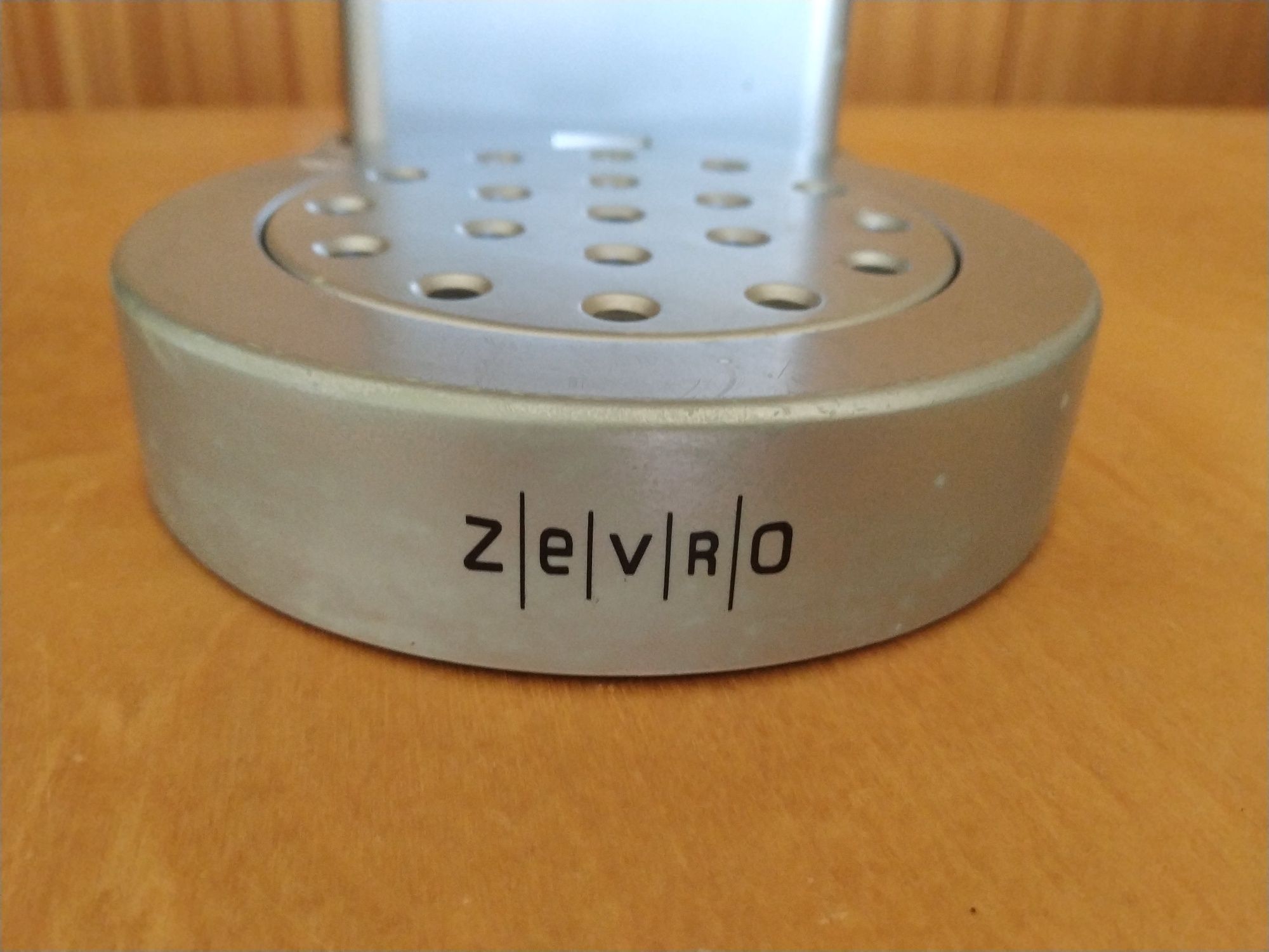 Dispensador Zevro