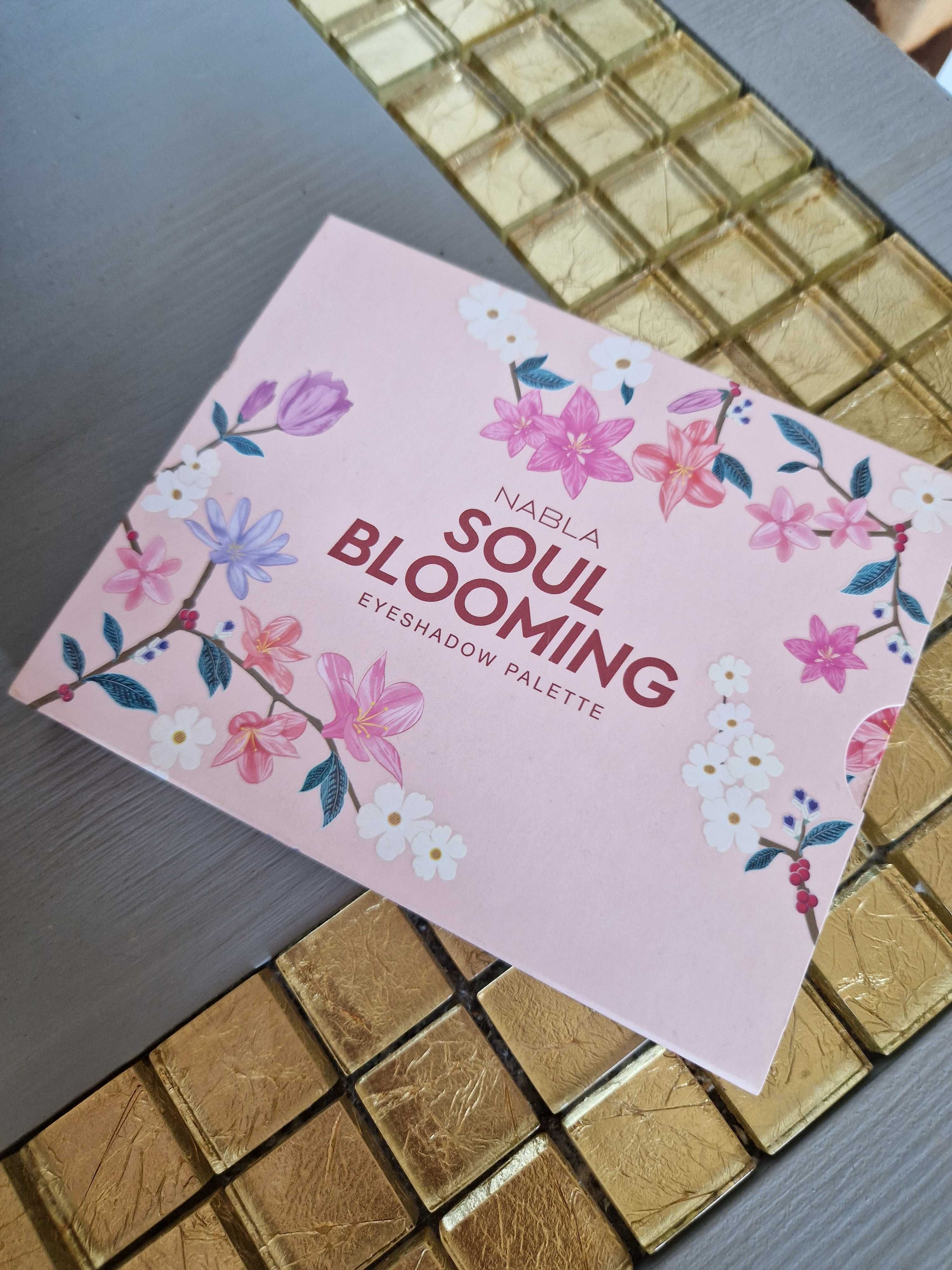 Paleta Nabla Soul Blooming