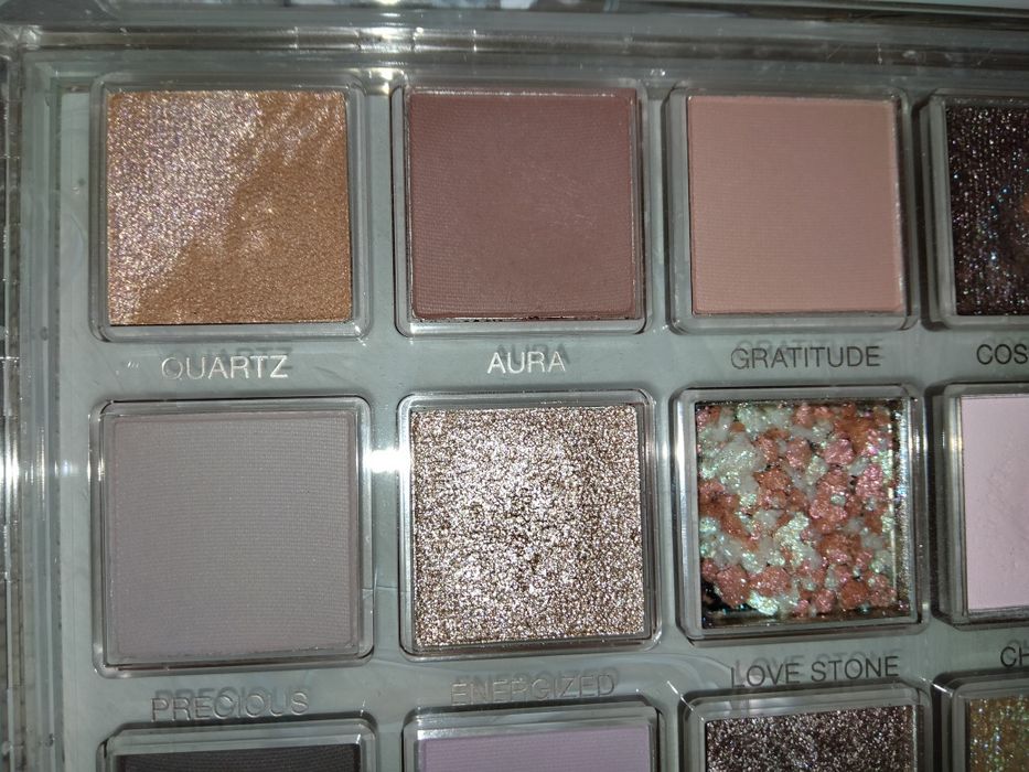 Huda Beauty Rose Quartz paleta cieni