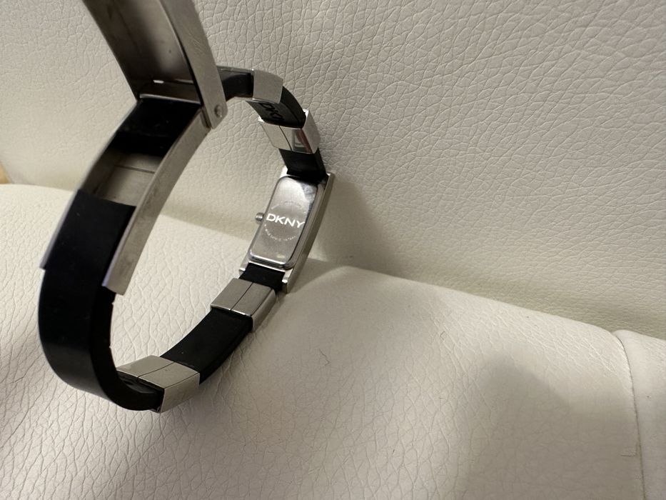 Relógio de pulso DKNY