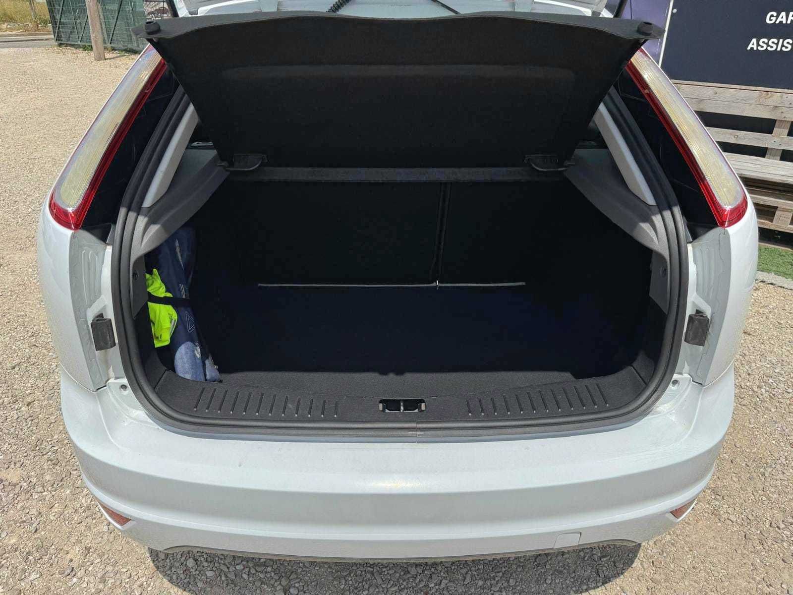 Ford Focus II 1.6 TDCi- Garantia Incluída