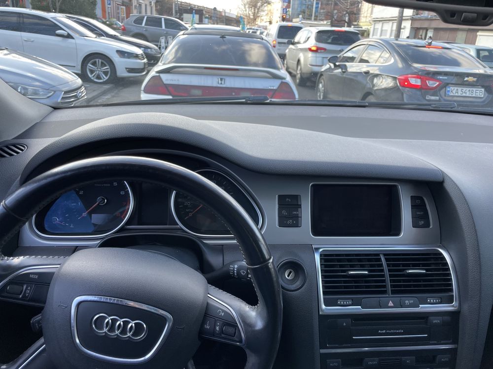 Audi Q7. 2012 год. 3.0 Tfsi