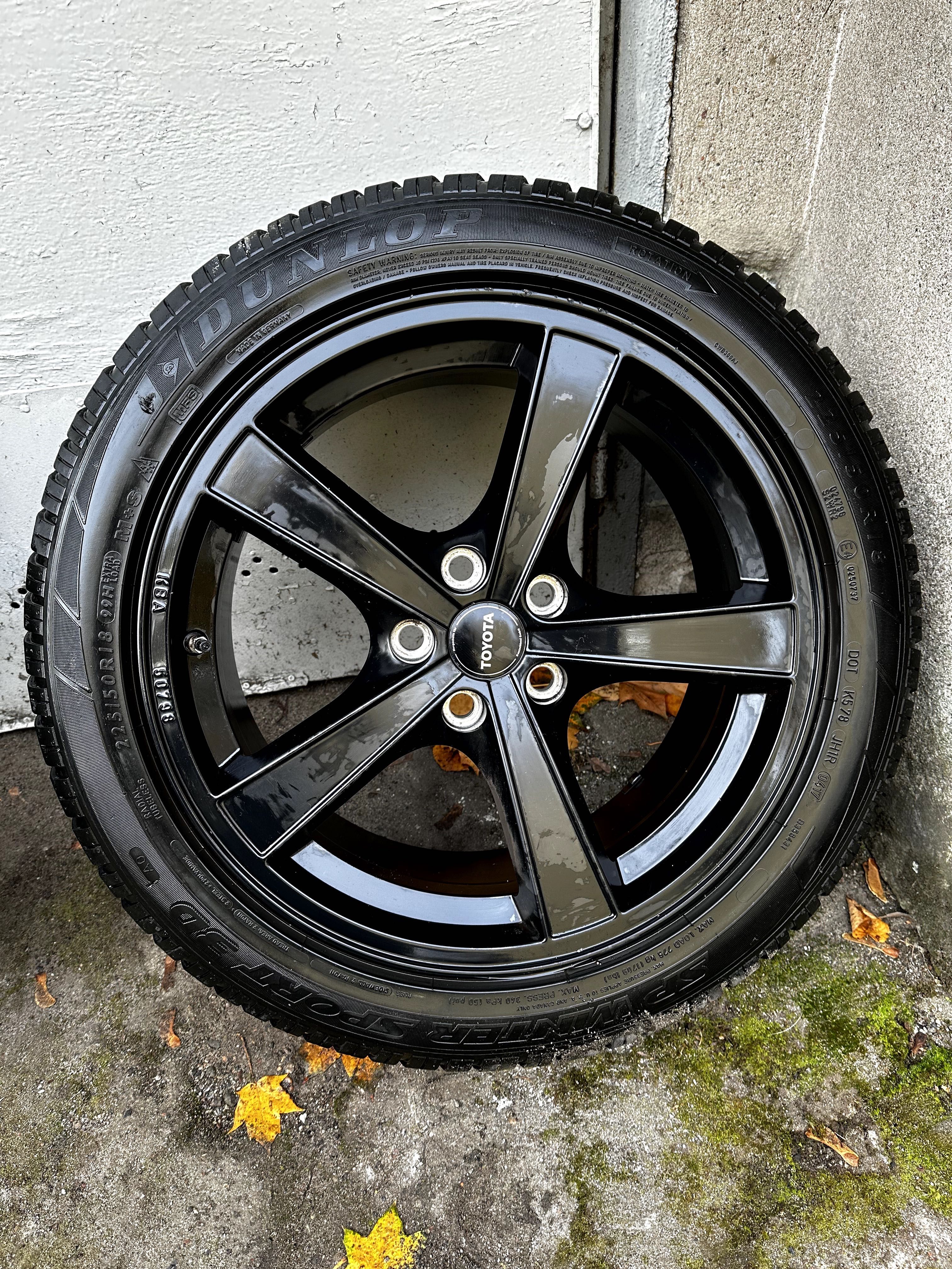 Koła zimowe alufelgi Toyota CH-R 225/50R18 Dunlop