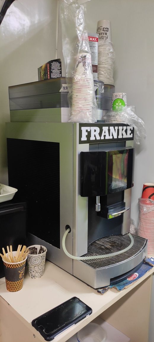 Кавоварка Franke + холодильник можлива оренда