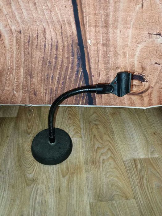 настольная стойка для микрофона