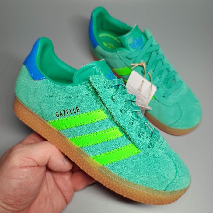 нові оригінальні Adidas Gazelle р26.5, р31.5