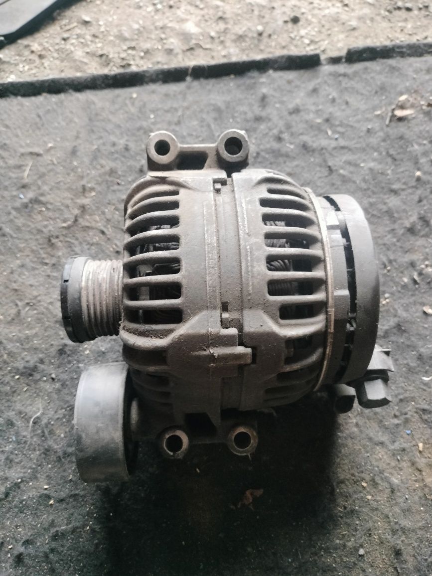 Alternator BMW E90 n46 2.0 benzyna