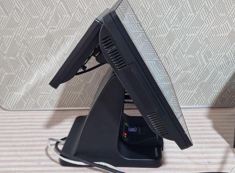 POS ecrã touch screen i5 RAM 8 Gb Windows 10 ativado
Descrim