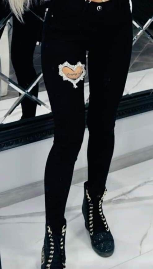 Jeansy czarne skinny M.Sara  z kryształowym serduszkiem r.XS - XL