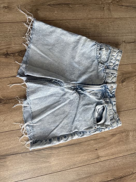 Krótkie spodenki jeansowe