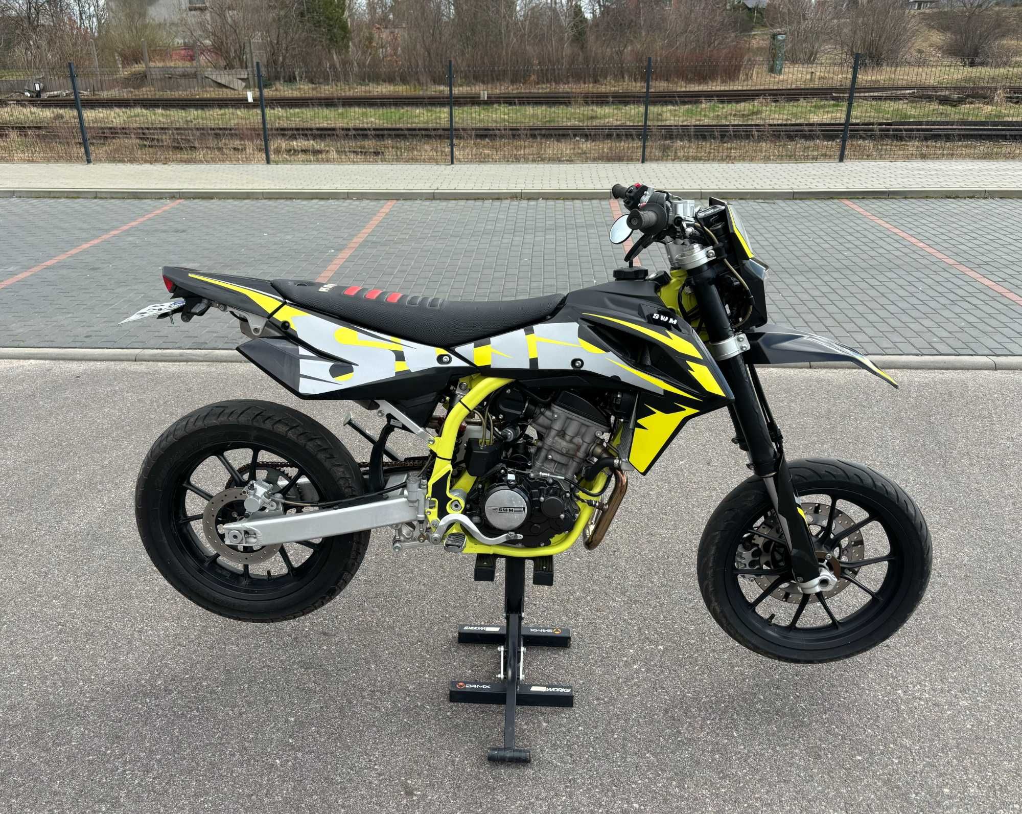 SWM SM125R* jak Husqvarna* Supermoto *2021r * zadbany* Z Niemiec*