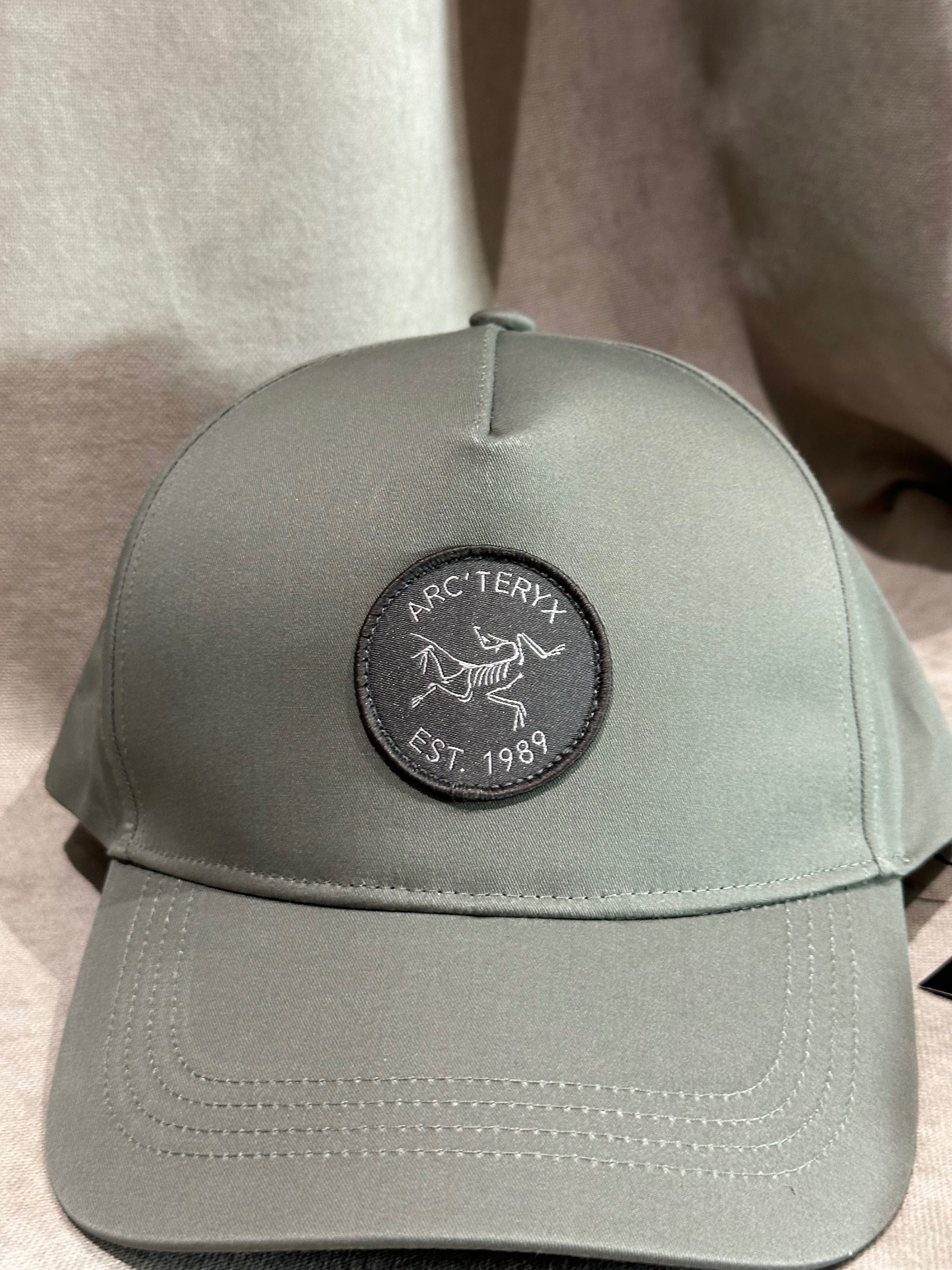 Кепка Arcteryx Green Logo Cap новая бейсболка