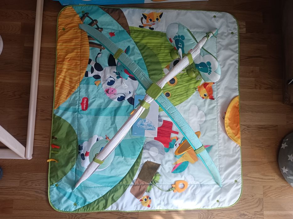 Дитячий килимок для розвитку і розваг