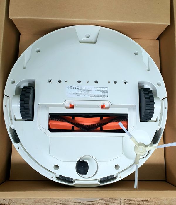 Миючий робот-пилосос Mi robot vacuum-mop p