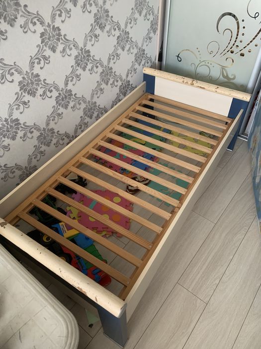 Дитяче ліжко з ламелями,1.40*70 +матрац+наматрацник