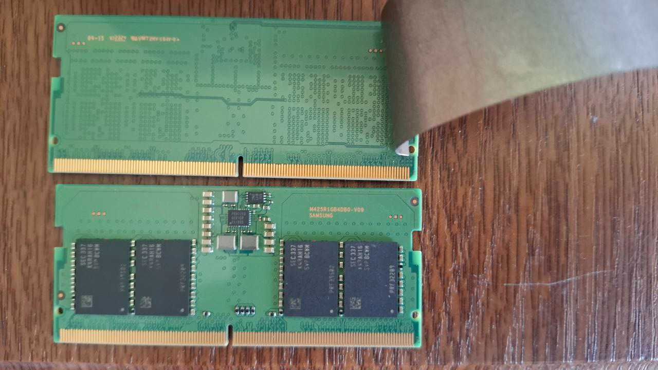 Оперативна пам'ять Samsung SODIMM DDR5 4800MHz 8GBх2 шт.