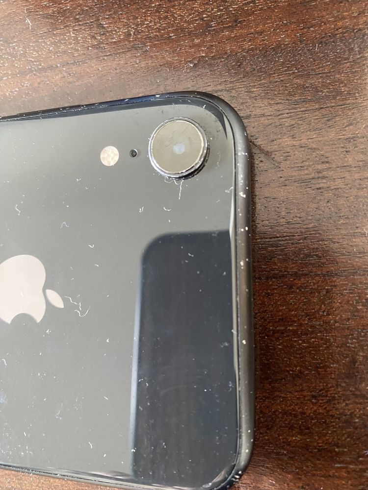 iPhone XR 254GB em bom estado