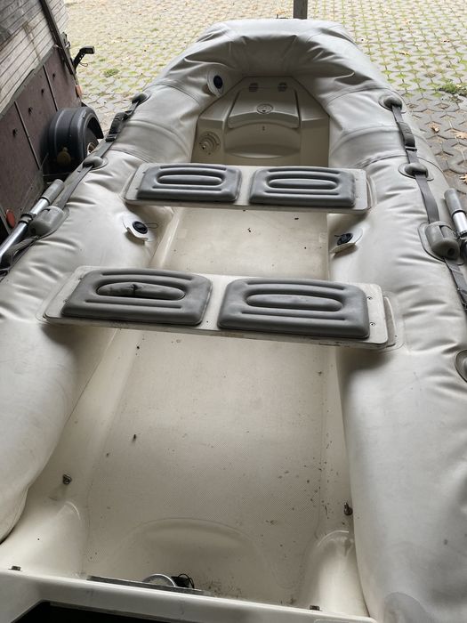 Човен Zodiak 310 RIB NEO