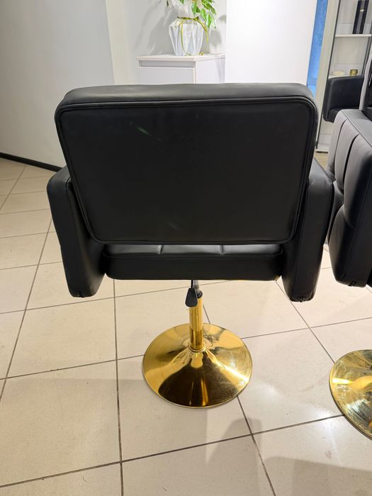 Продам меблі для салону краси