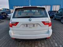 BMW X3 E83 lift LCI Klapa komplet bez lamp