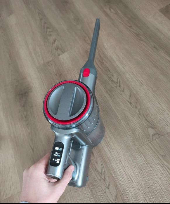 Roborock H7 com alguns acessórios e filtros