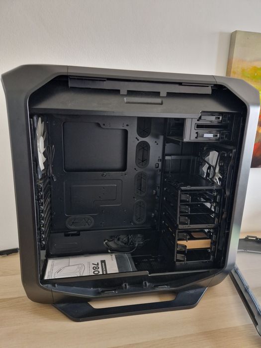 Caixa Corsair 780T