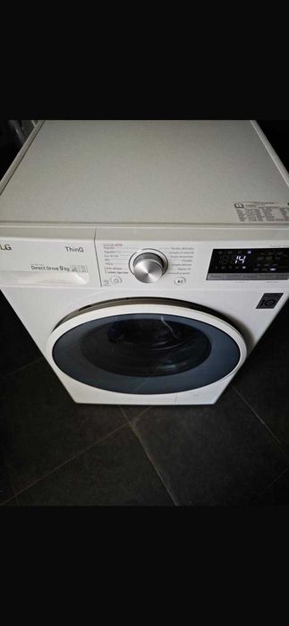 Máquina de lavar roupa LG — 9kg, Inverter, como nova e com garantia