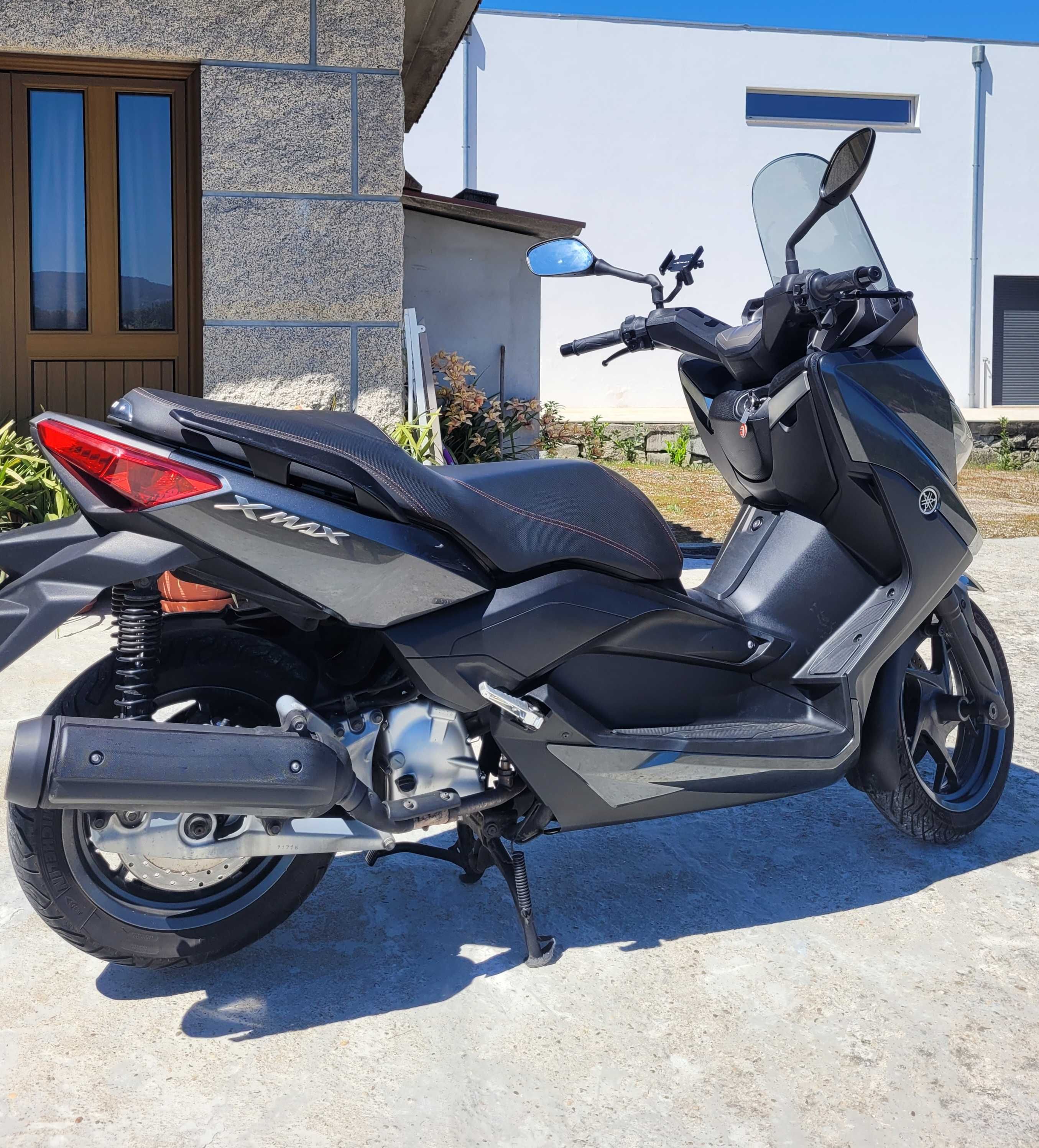 Yamaha XMax 125 de 2016 como nova