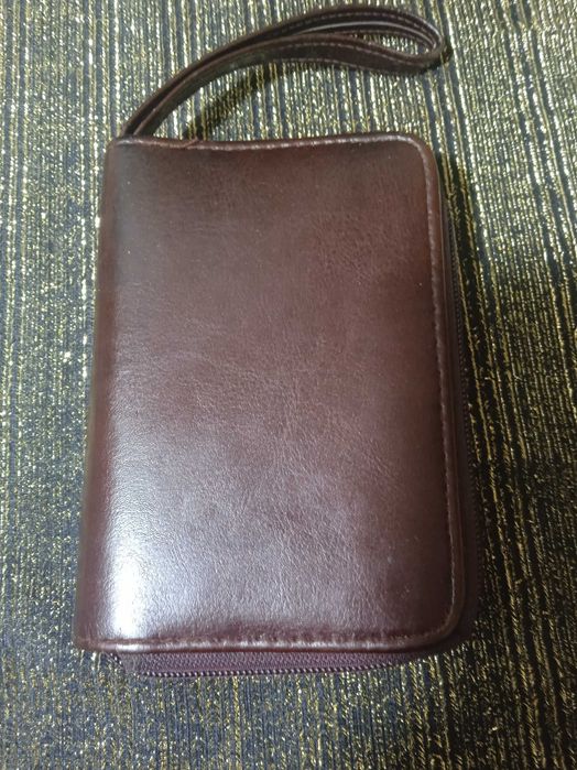 Кожаная барсетка с Блакнотом и Калькулятором.