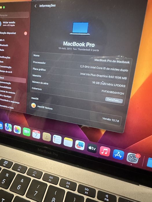 Macbook pro 13 16gb 256gb