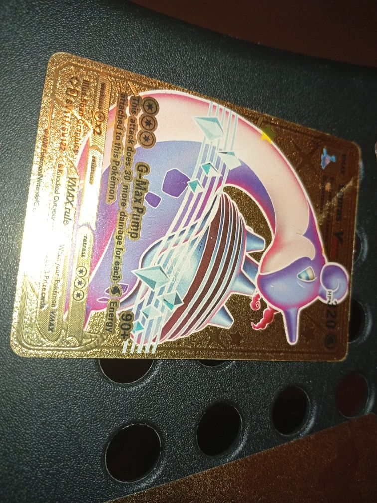 Cards Pokémon (dourados e prata)