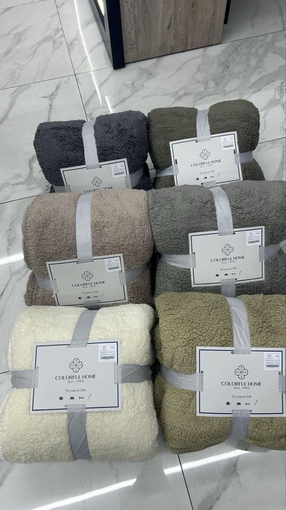 Двостороннє приємне мʼякесенькі велсофтні накидки пледи Colorful Home
