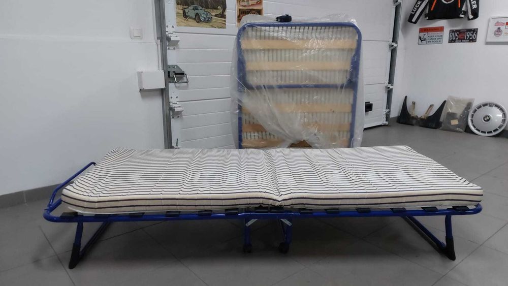 Cama dobrável de solteiro IKEA (cama de hóspedes) com colchão