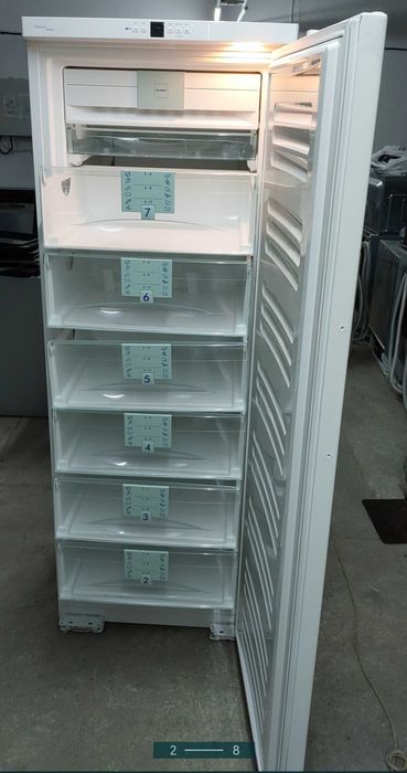 Морозильная камера б/у Либхер Liebherr 7ящ 185см No Frost 320л