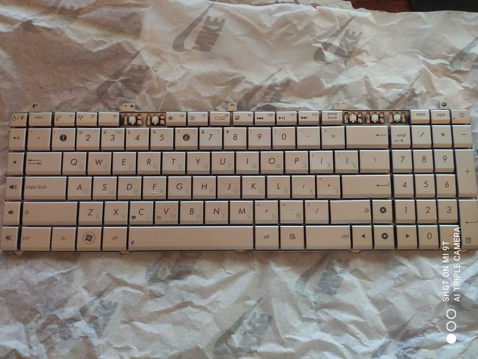 Клавиатура от ноутбука ASUS N55SL (на разбарахол кнопок)