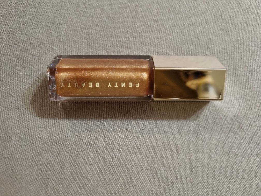 Fenty beauty Cake shake błyszczyk 9 ml