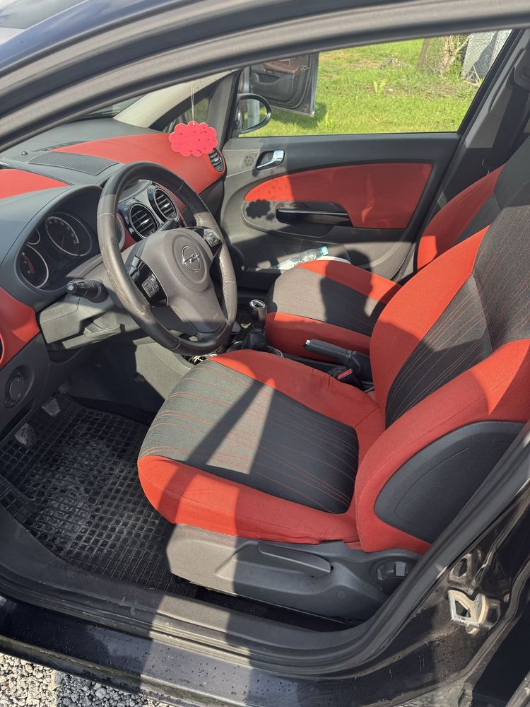 Opel Corsa D 1.4 sprawny do jazdy