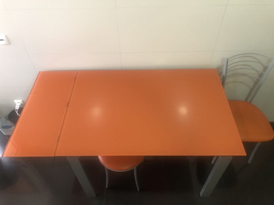 Mesa de cozinha extensível