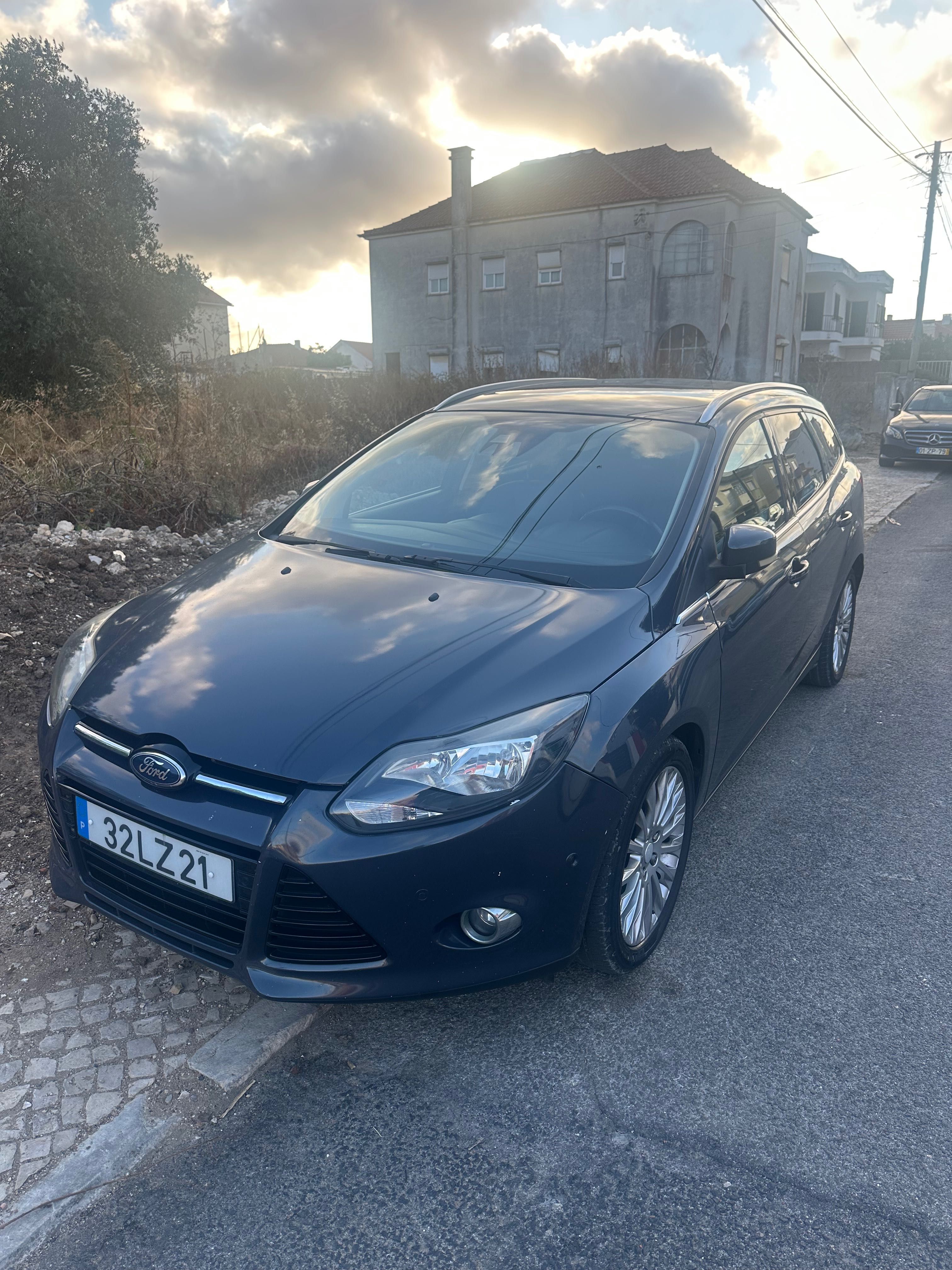 Vendo ou troco Ford Focus 1.6