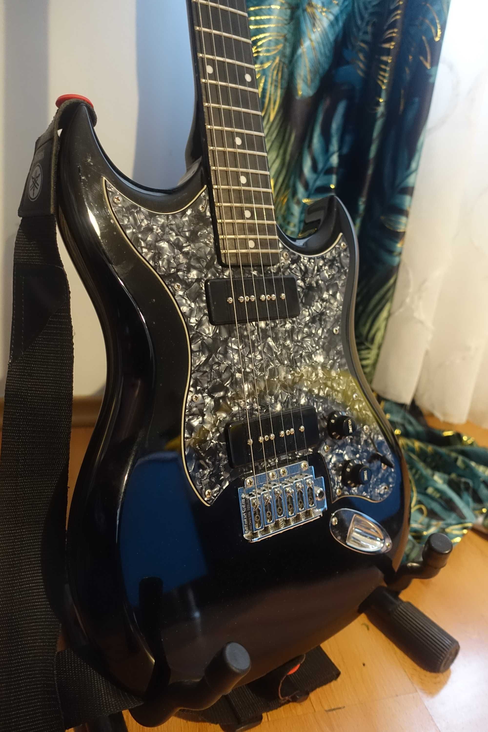 Gitara elektryczna Hagstrom F200P nie Gibson SG Fender Epiphone